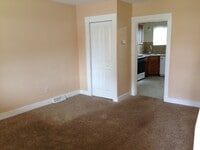 711 Jackson St photo'