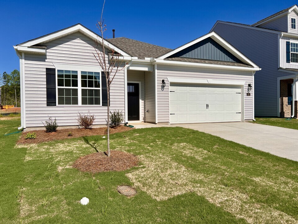 425 Ashley Run in Sanford, NC - Building Photo