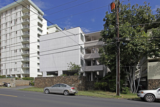 Naoe Apartments in Honolulu, HI - Building Photo - Building Photo