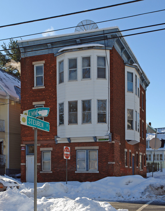 870 Emmett St in Schenectady, NY - Building Photo