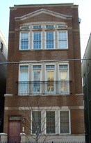 1319 W Belmont Ave in Chicago, IL - Building Photo