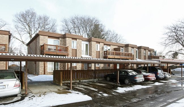 College Heights in Ypsilanti, MI - Foto de edificio - Building Photo