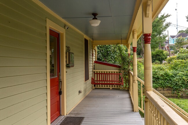 510 Oakwood Ave in Durham, NC - Building Photo - Building Photo