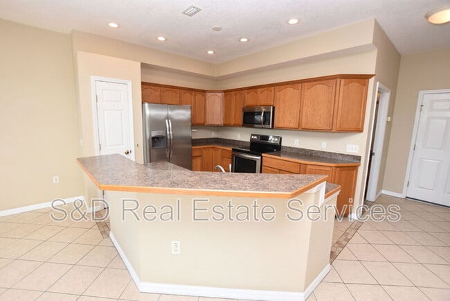 2010 Hatteras Point in Lakeland, FL - Building Photo - Building Photo