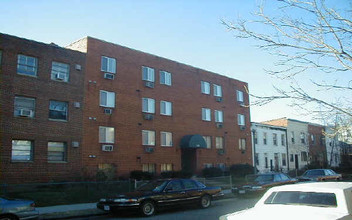 1317 K St SE in Washington, DC - Building Photo - Building Photo