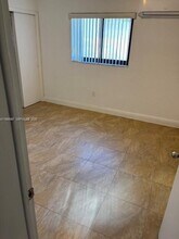 4444 SW 67th Ave in Miami, FL - Building Photo - Building Photo