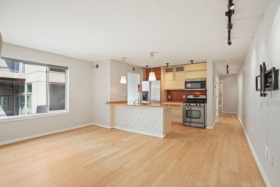 1439 Chapin St NW in Washington, DC - Building Photo