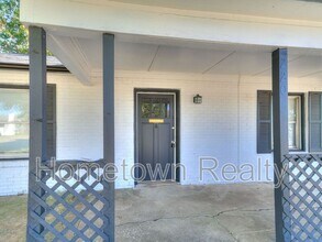 220 E Jacobs Dr in Midwest City, OK - Building Photo - Building Photo