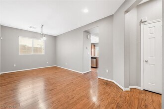 11242 Villa Trentino Ct in Las Vegas, NV - Building Photo - Building Photo
