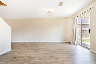 7850 Maverick Trace Ln in Cypress, TX - Building Photo - Building Photo