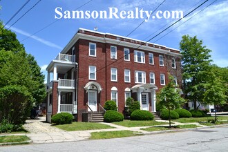 136 Irving Ave in Providence, RI - Foto de edificio - Building Photo