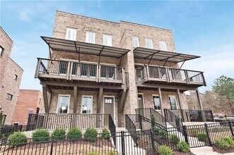 1948 Maritime Wy in Atlanta, GA - Foto de edificio - Building Photo