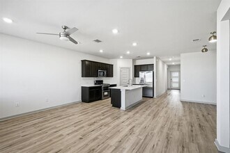 10912 Fulton Ave in Austin, TX - Building Photo - Building Photo