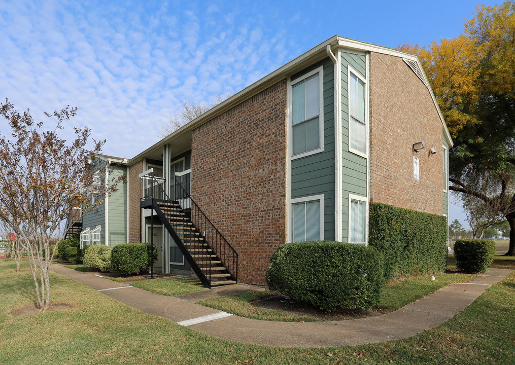 Ashford Creek in Houston, TX - Building Photo