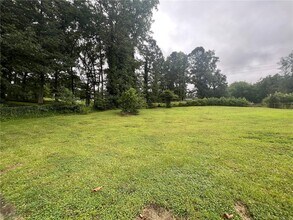 1128 Lanier Dr in Marietta, GA - Building Photo - Building Photo
