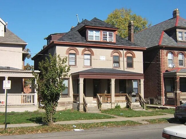 property at 60 W 10th Ave