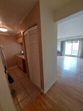 530 W Barry Ave, Unit 4F in Chicago, IL - Building Photo - Building Photo
