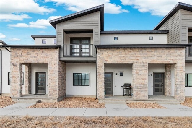 property at 475 175