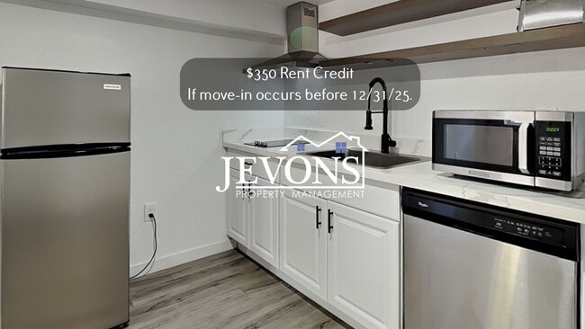 property at 630 N Skyline Dr