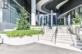 351-325 ADRA GRADO Way in Toronto, ON - Building Photo - Building Photo