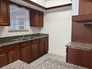 6120 SW 22nd Ct in Miramar, FL - Building Photo - Building Photo