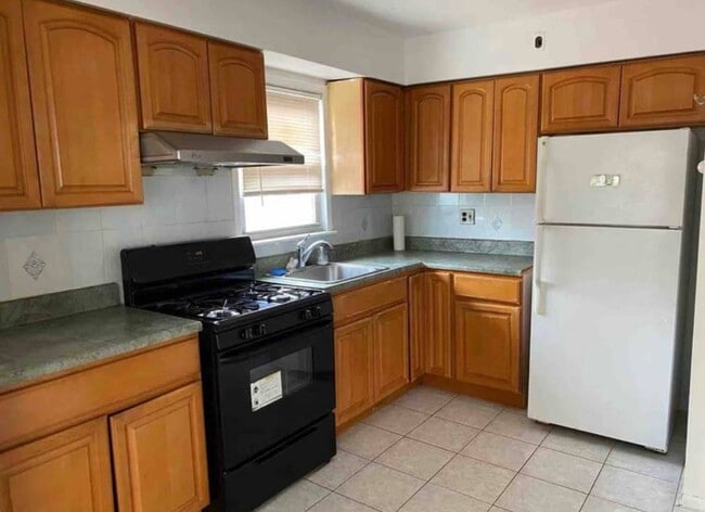 71-61-61170 170th St in Queens, NY - Building Photo - Building Photo