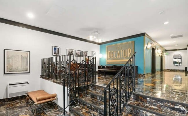 1105 Spring St in Seattle, WA - Building Photo - Building Photo