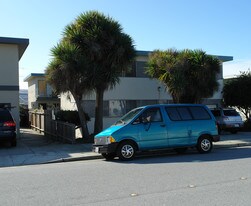 559 Commercial Ave in South San Francisco, CA - Building Photo