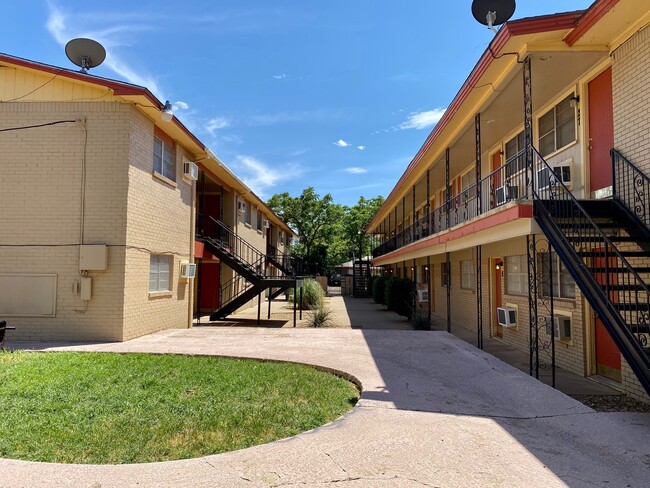 Centerpoint in Lubbock, TX - Building Photo - Building Photo