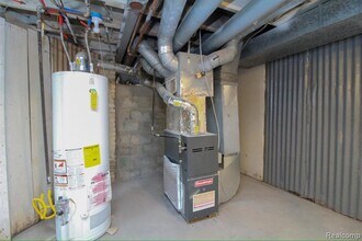 2891 W Grand St in Detroit, MI - Building Photo - Building Photo