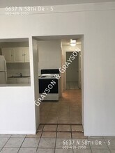 6637 N 58th Dr in Glendale, AZ - Building Photo - Building Photo