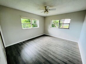 3421 Tricon Ln in Holiday, FL - Building Photo - Building Photo