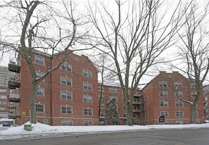 3300 Ridgewood Apartments