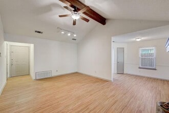 1709 Goodson Ln in Round Rock, TX - Foto de edificio - Building Photo