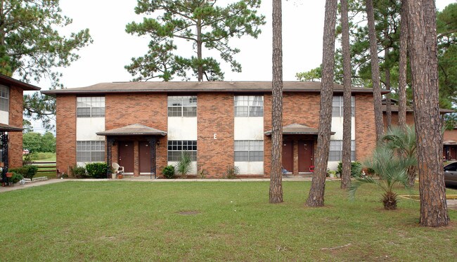 Brick Haven in Lynn Haven, FL - Building Photo - Building Photo