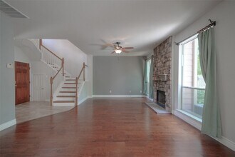 23 Endor Forest Pl in Spring, TX - Foto de edificio - Building Photo
