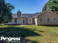 275 Chestnut Dr photo'