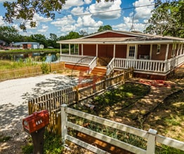 444 Happy Swaner Ln in Axtell, TX - Building Photo - Building Photo