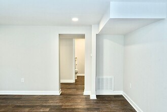 406 Hedge St in Charlottesville, VA - Building Photo - Building Photo