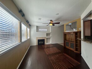 1302 Nicholas Manor in San Antonio, TX - Building Photo - Building Photo