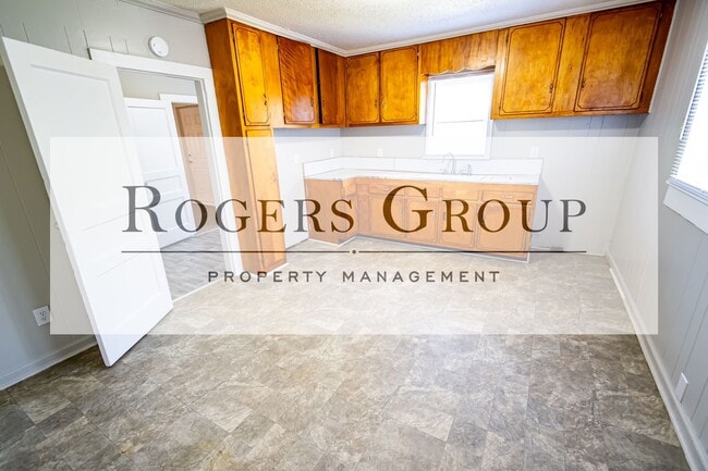 property at 133 N Shank St