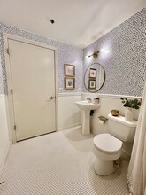 234 E Reservoir Ave, Unit 303 in Milwaukee, WI - Building Photo - Building Photo