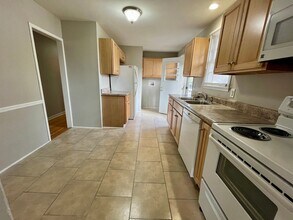 902 N Elam Ave in Greensboro, NC - Building Photo - Building Photo