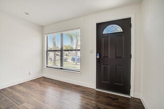 715 W Palm St in Lantana, FL - Building Photo - Building Photo