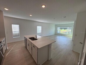 466 Thompson Vlg Ave in Apopka, FL - Building Photo - Building Photo