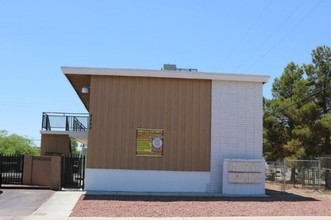 2301-2305 Sunrise Ave in Las Vegas, NV - Building Photo - Building Photo