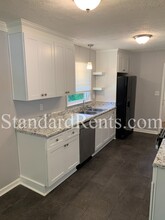 425 Carey Dr SE in Atlanta, GA - Building Photo - Building Photo