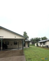 802 Hackberry St, Unit B in Copperas Cove, TX - Building Photo