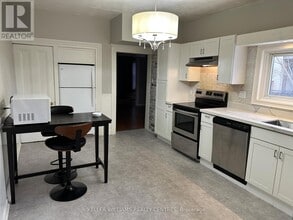 173 Prospect St in Newmarket, ON - Building Photo - Building Photo