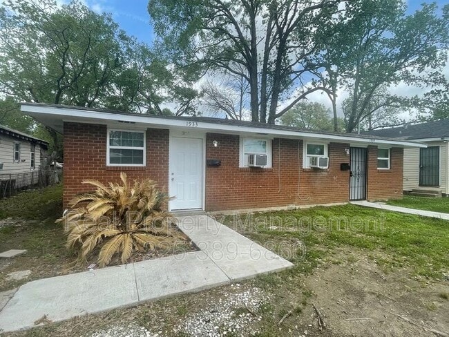 property at 1933 Fairchild St